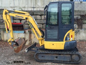 KOMATSU PC 26MR-3 occasion